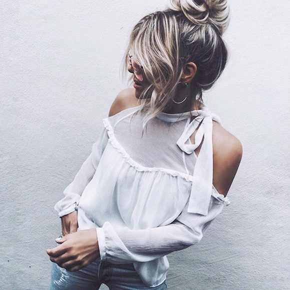 JUST IN MOROCCAN CHIFFON COLD SHOULDER COUTURE TOP - Picture 2 of 4